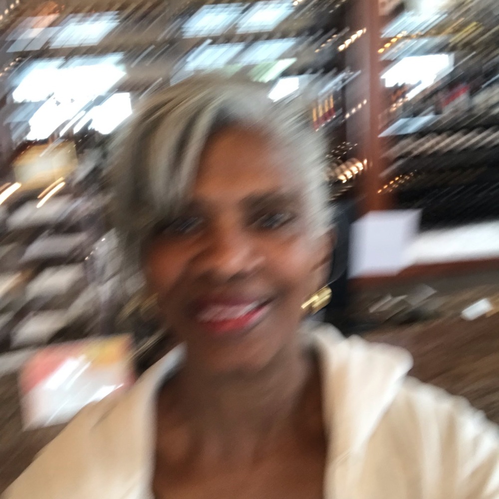 Meet your Posher, Phyllis